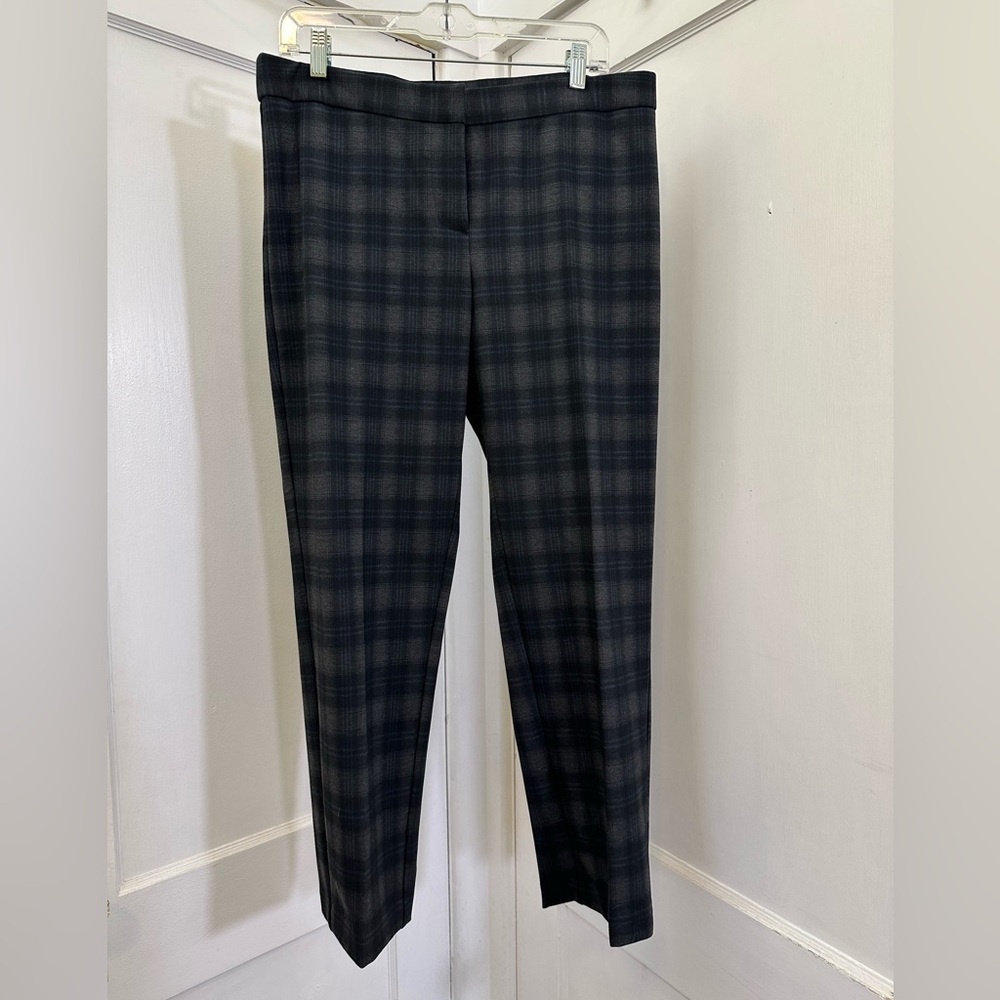 Amanda & Chelsea Women's Plaid Dress Pants in Black and Gray